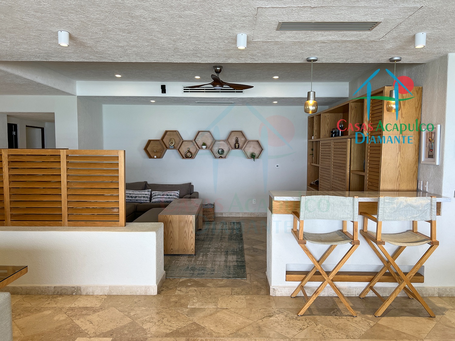 Dos Soles T3 402 - Sala de televisión 2